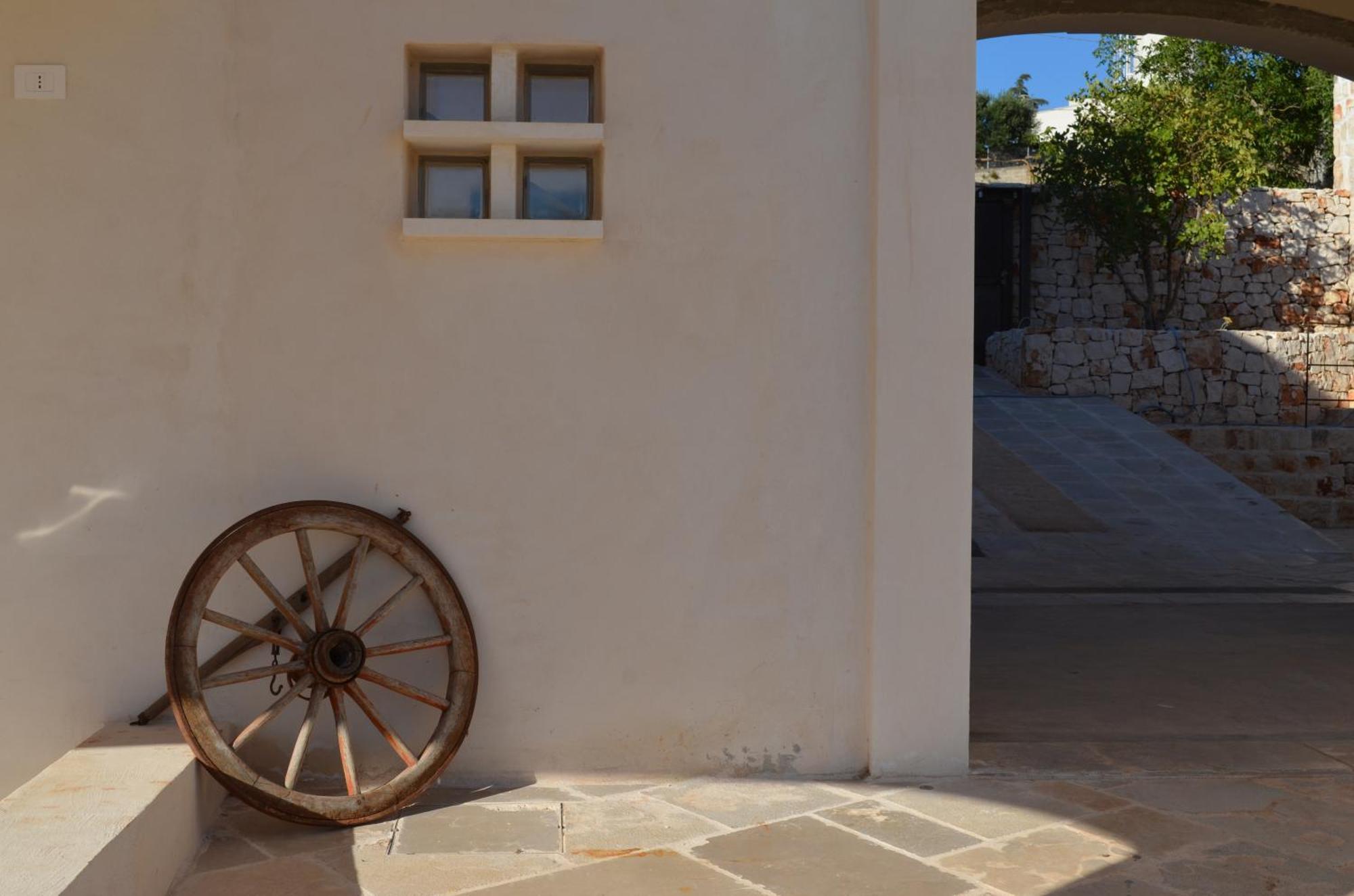 B&B Fuga Al Trullo Ostuni Εξωτερικό φωτογραφία