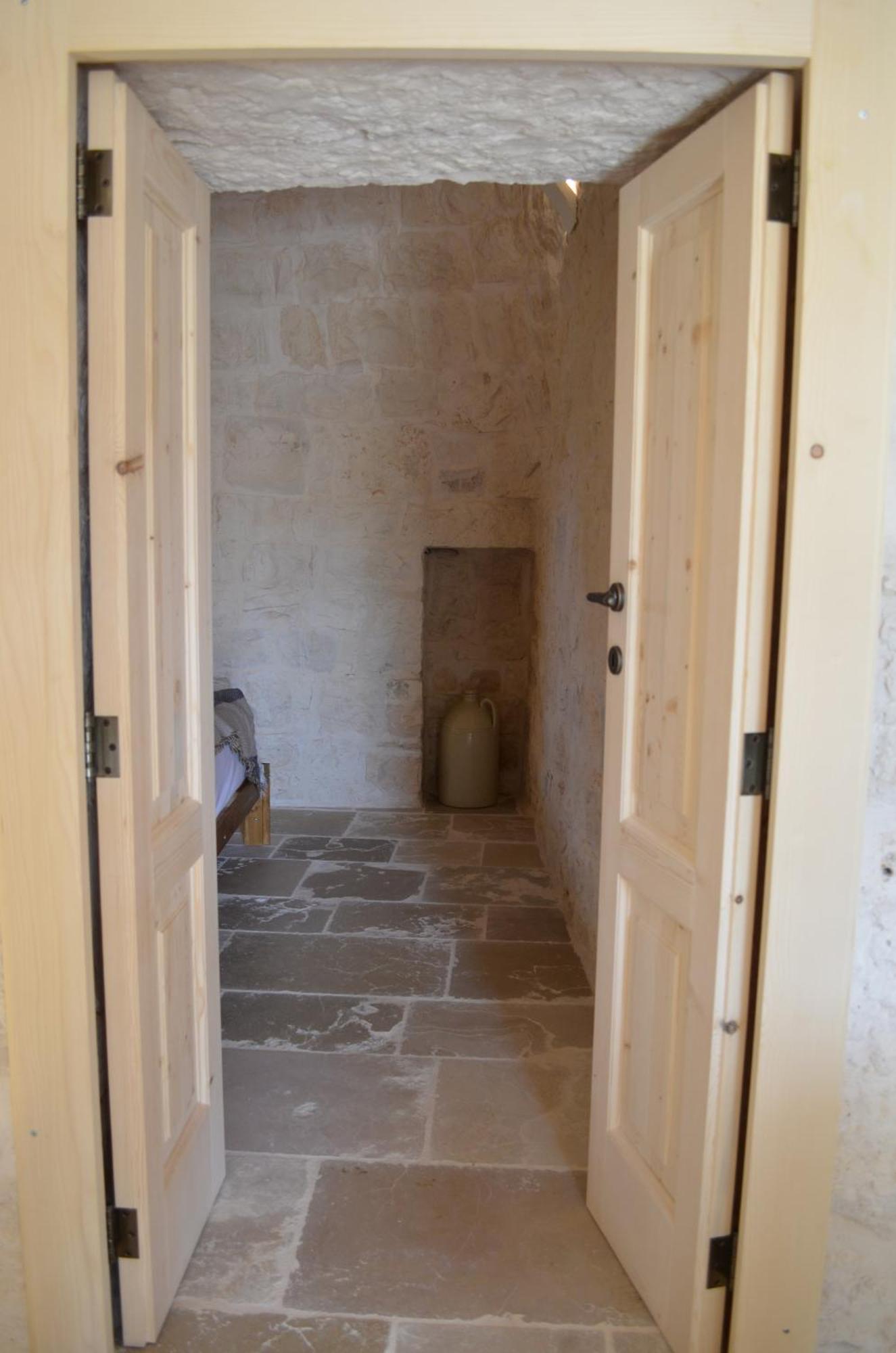 B&B Fuga Al Trullo Ostuni Εξωτερικό φωτογραφία